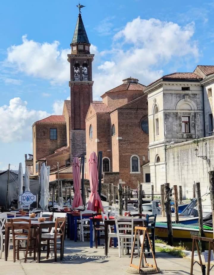 Апартаменты La Caletta Кьоджа Экстерьер фото